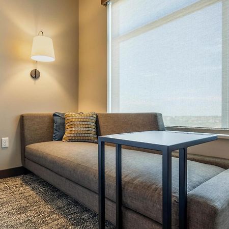 Cambria Hotel Davenport Quad Cities Бетендорф Екстериор снимка