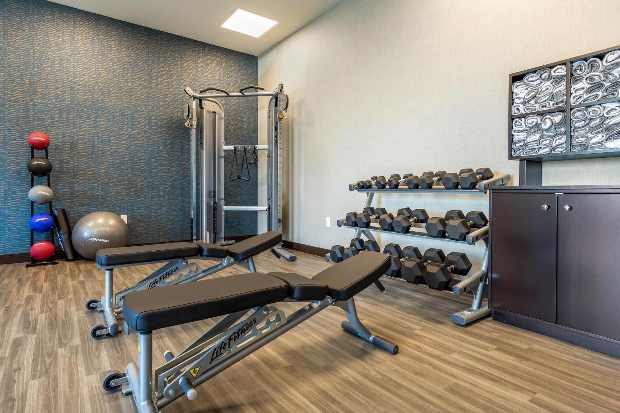 Cambria Hotel Davenport Quad Cities Бетендорф Екстериор снимка