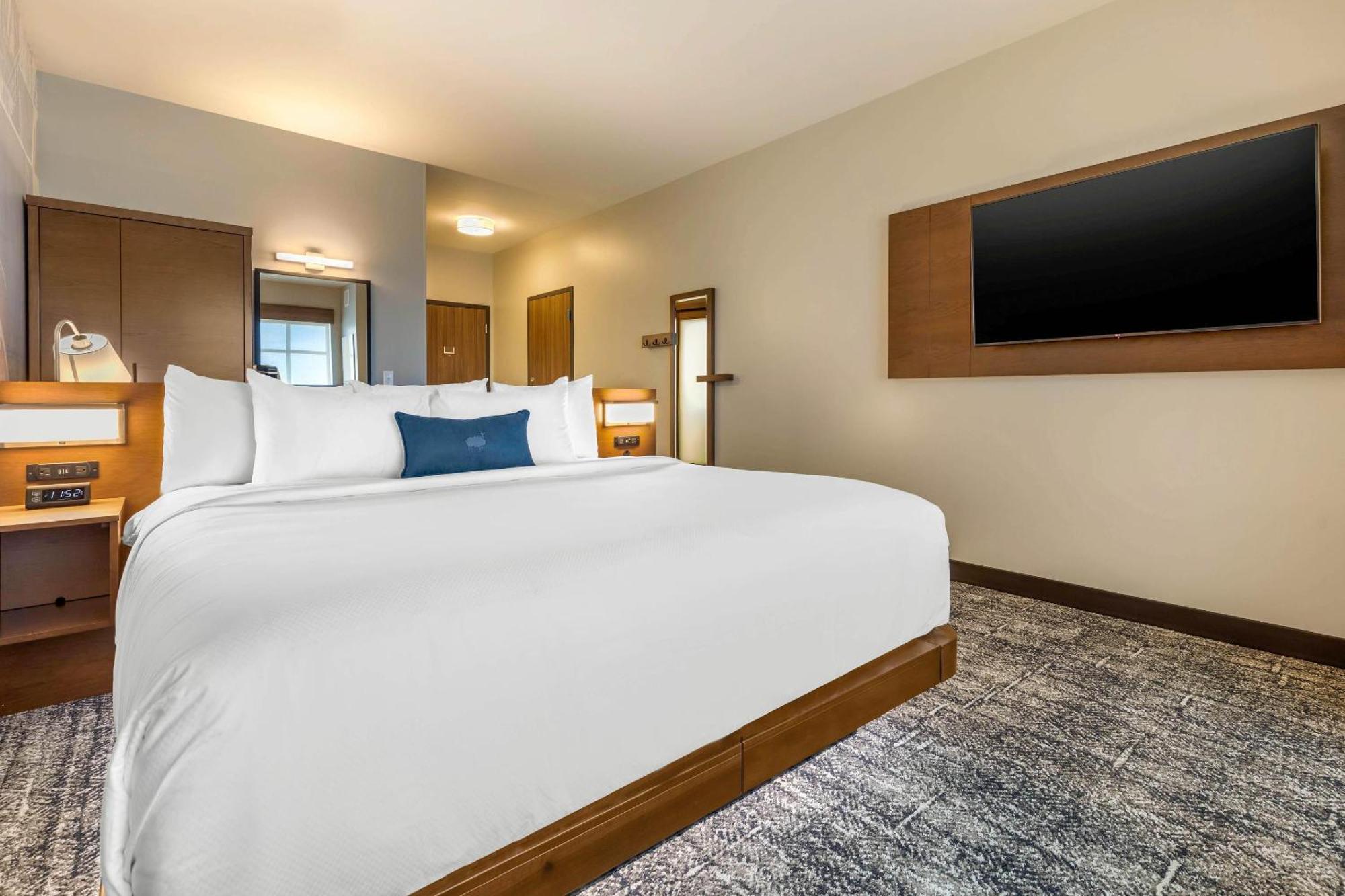 Cambria Hotel Davenport Quad Cities Бетендорф Екстериор снимка