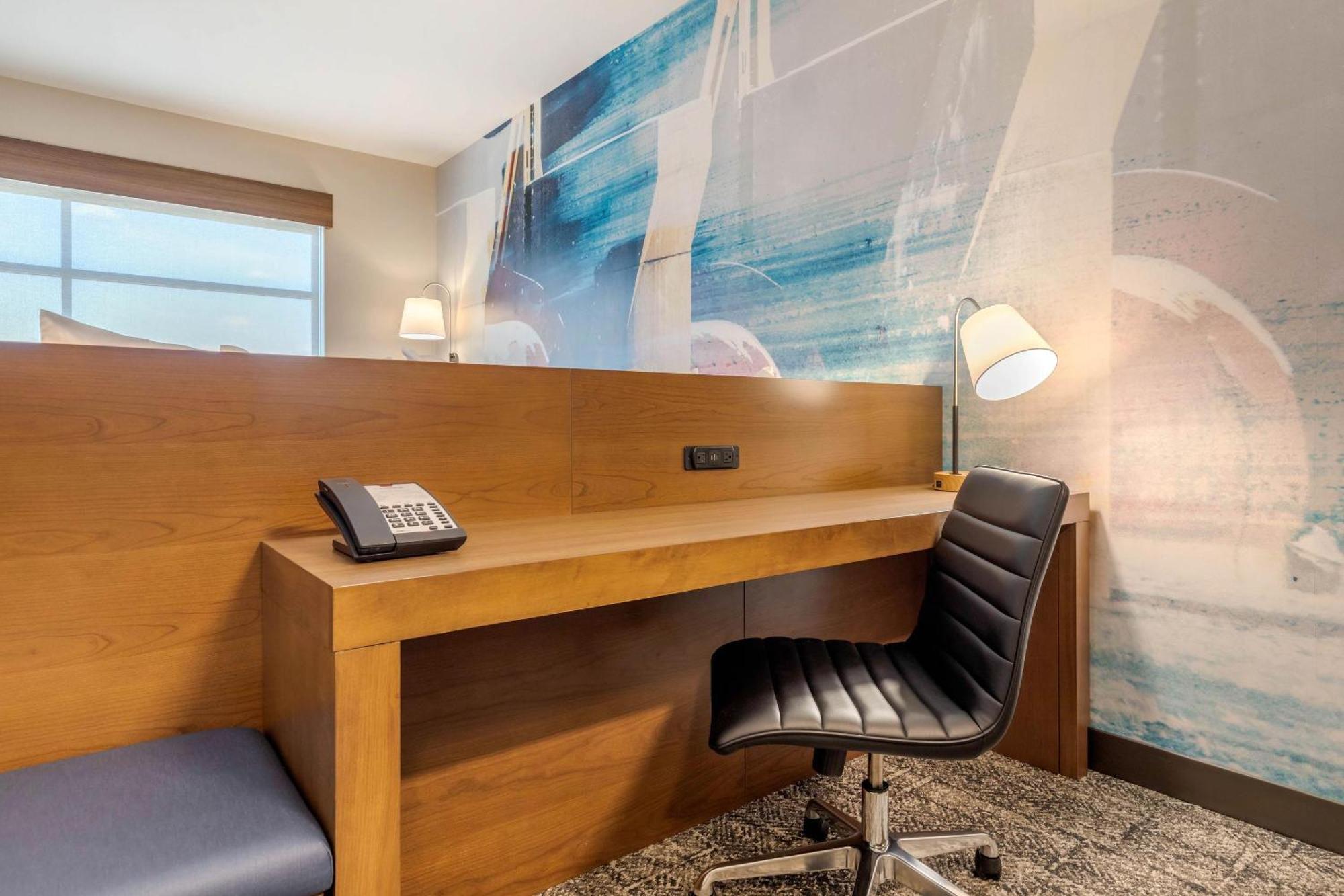 Cambria Hotel Davenport Quad Cities Бетендорф Екстериор снимка