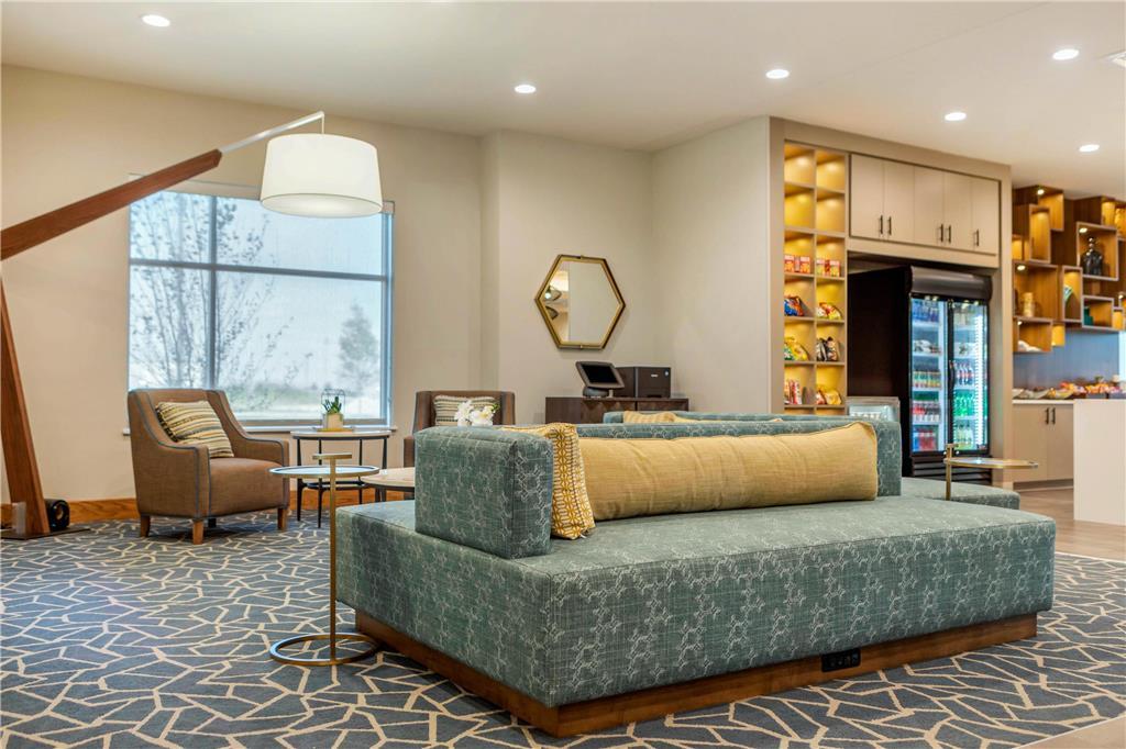 Cambria Hotel Davenport Quad Cities Бетендорф Интериор снимка