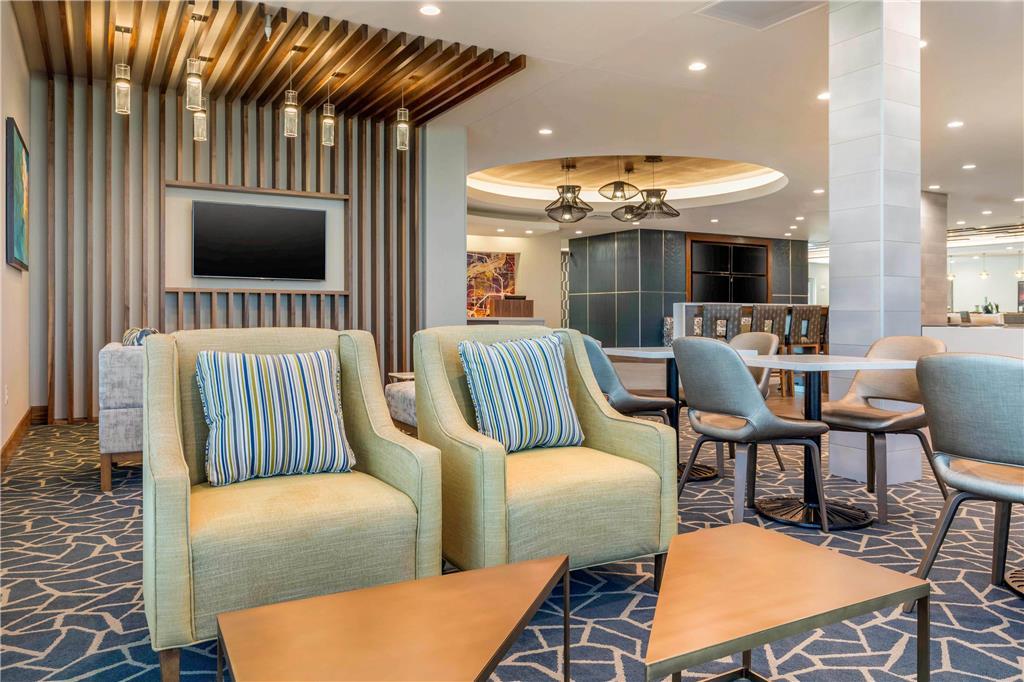 Cambria Hotel Davenport Quad Cities Бетендорф Интериор снимка