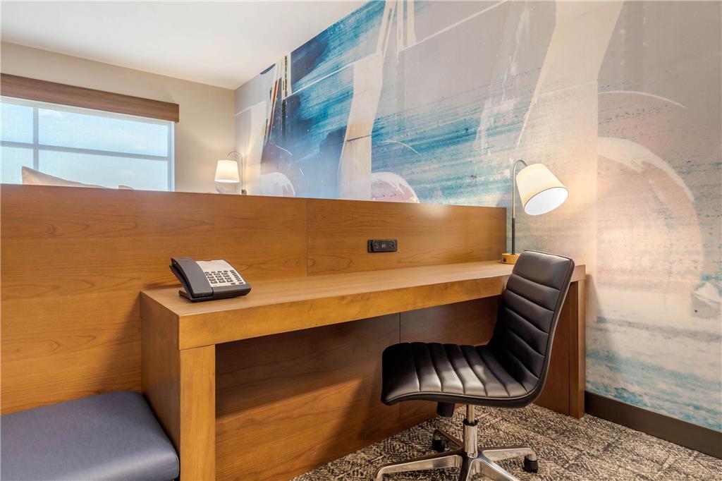 Cambria Hotel Davenport Quad Cities Бетендорф Стая снимка