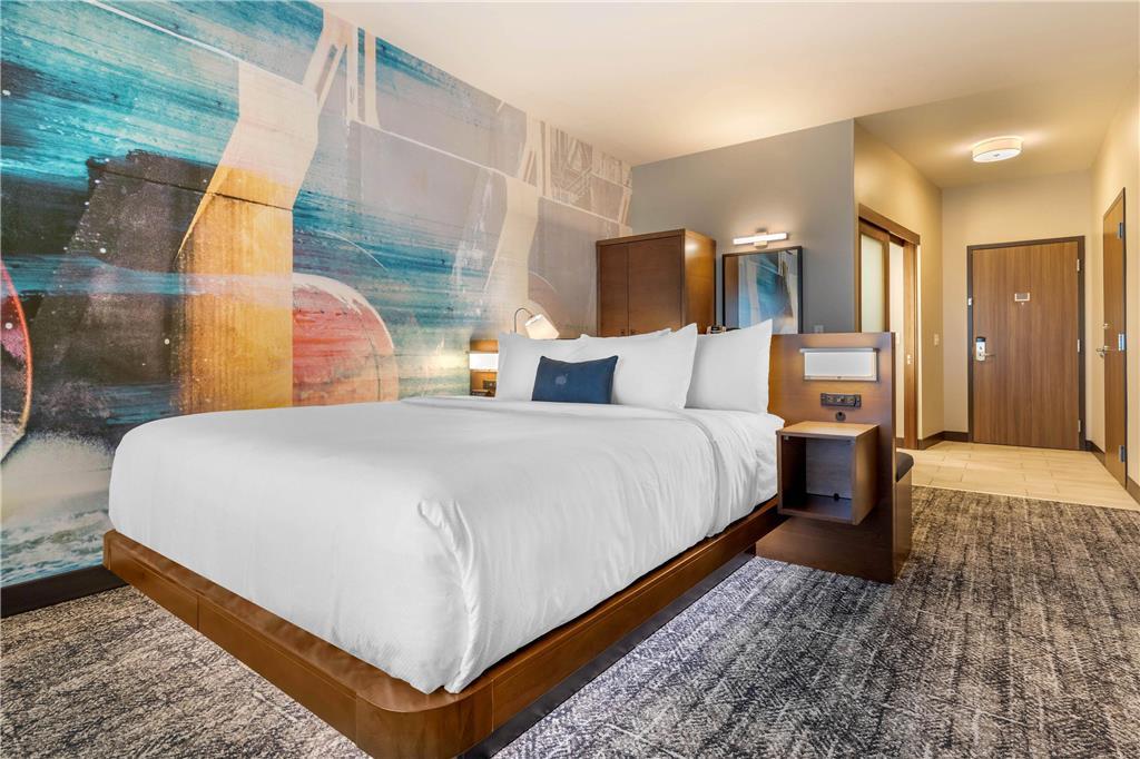 Cambria Hotel Davenport Quad Cities Бетендорф Стая снимка