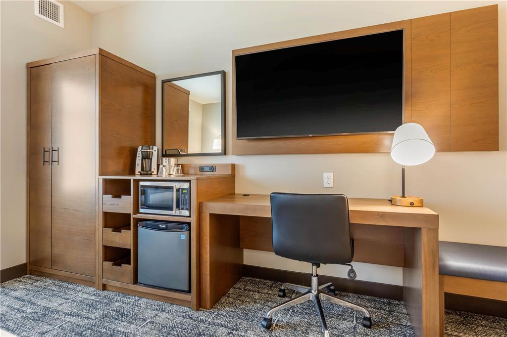 Cambria Hotel Davenport Quad Cities Бетендорф Стая снимка